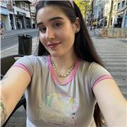 Soy graduada en Arqueología en la UAB con experiencia trabajando con niños